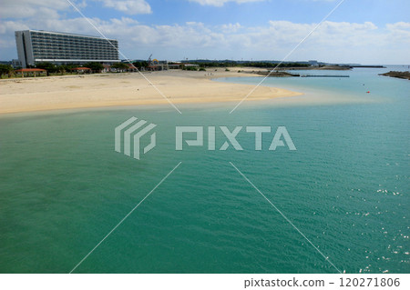 Emerald green sea, white sand and emerald blue beach 120271806