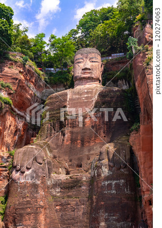 The Giant Leshan Buddha, in the southern part of Sichuan, China, near the city of Leshan, is the biggest and tallest stone Buddha statue in the world 120274063