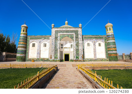 Mausoleum of Apak Khoja and Tomb of the Fragrant Concubine in Kashgar, Western of China. 120274280