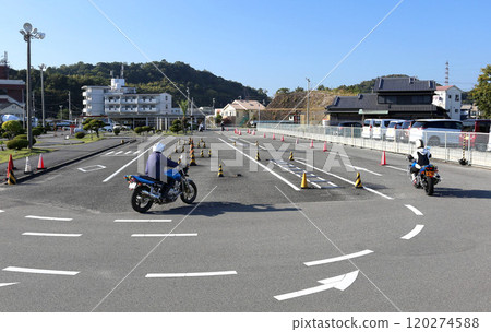 Driving school, driving school, motorcycle, two-wheeled vehicle 120274588