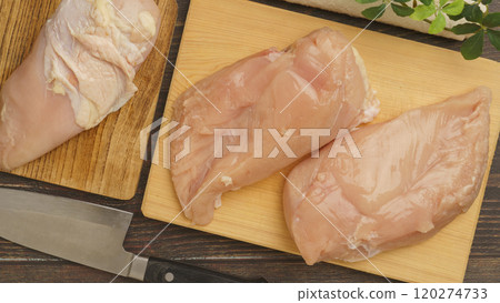 切板上的雞胸肉 120274733
