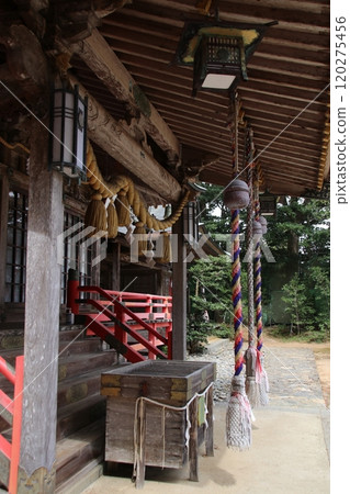 Ozaki shrine 120275456