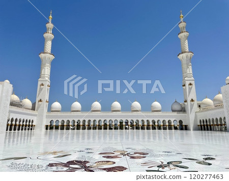 [Abu Dhabi] The magnificent exterior of Sheikh Zayed Grand Mosque 120277463
