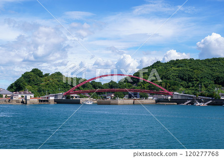 Nagasaki bridge seen from the ferry 120277768