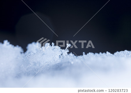 natural snowflakes on snow, winter natural snowflakes on snow, winter 120283723