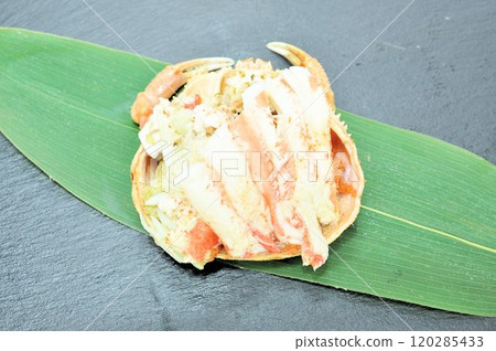 Crab shell platter Crab shell platter 120285433