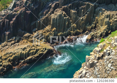 Columnar joints (Hyuga Cape, Hyuga City) 120286300