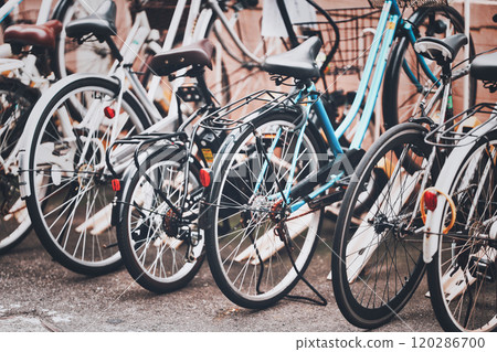 自行車停車場風景 120286700