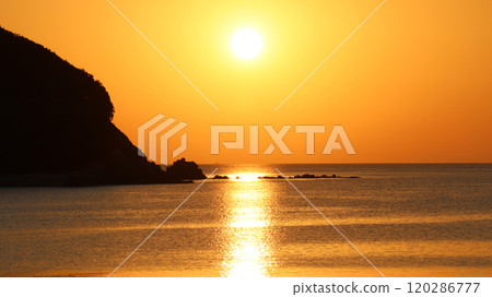 Sunset over the sea Sunset over the sea 120286777