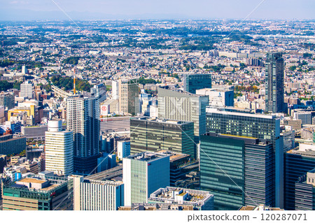 Yokohama cityscape in Japan: Towards a new era... Yokohama Station, Bay Sheraton Hotel H, Yokohama Takashimaya, the city, mountains, etc. = 13th 120287071