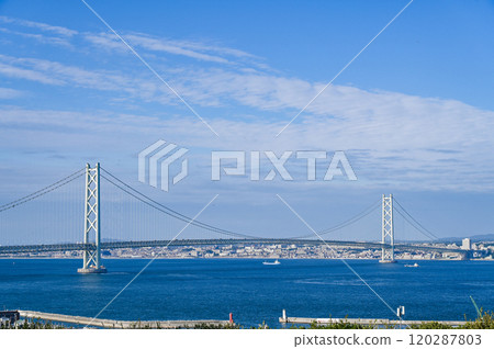 Akashi Kaikyo Bridge from Awajishima 120287803