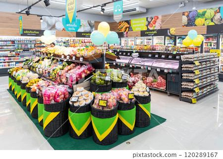 Supermarket or Hypermarket for shopping a food 120289167