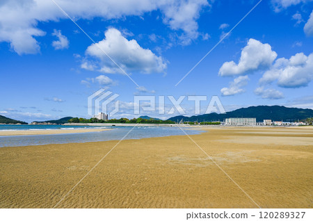 Chichibugahama Beach in Kagawa Prefecture, Shikoku 120289327