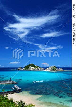 沖繩渡嘉敷島仲夏風光 沖繩渡嘉敷島仲夏風光 120292291