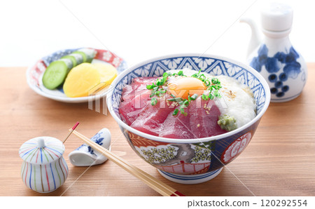 那智勝浦大眼鮪魚、山藥泥鮪魚蓋飯、日式 120292554