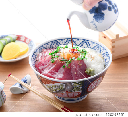 Nachikatsuura bigeye tuna, tuna rice bowl with grated yam, Japanese style Nachikatsuura bigeye tuna, tuna rice bowl with grated yam, Japanese style 120292561