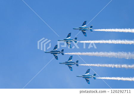 Blue Impulse flying acrobatics Blue Impulse flying acrobatics 120292711