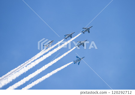 Blue Impulse flying acrobatics 120292712