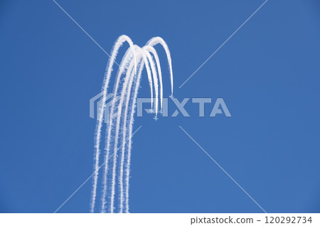Blue Impulse flying acrobatics 120292734