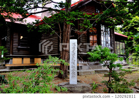 位於札幌市青花亭的明治天皇札幌休息所紀念碑 120292811