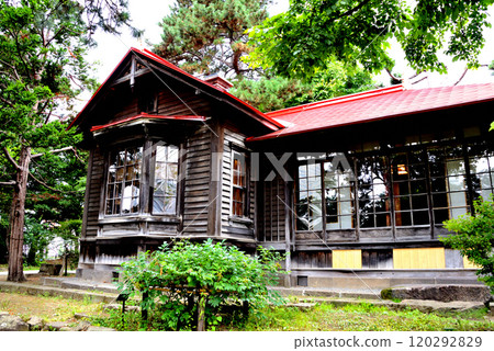 Sapporo Seikatei (front garden side) 120292829