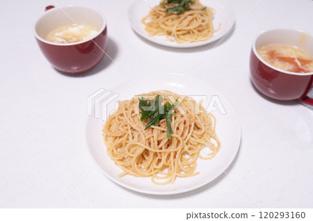 Mentaiko spaghetti and tomato soup Mentaiko spaghetti and tomato soup 120293160