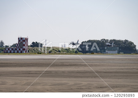 Japan Air Self-Defense Force T4 trainer taking off 120293893
