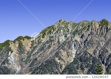 View of Mount Nishihotaka from the rooftop observation deck at Nishihotakaguchi Station on the Shinhotaka Ropeway 120294147