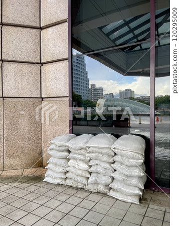 門口的沙包02 門口的沙包02 120295009