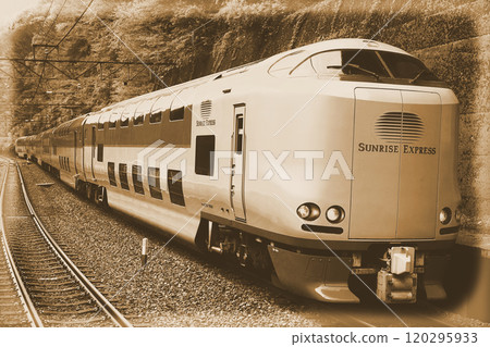 285 Series Sleeper Express "Sunrise Izumo" (old-fashioned image photo) 120295933