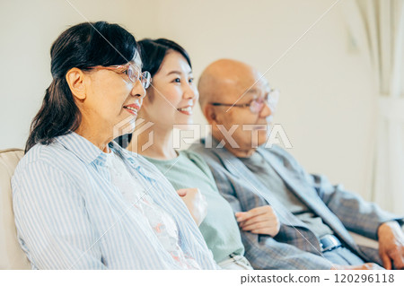 Family Seniors 3 people 120296118