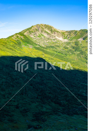 Mt. Kurobegoro seen from Mt. Mimata-Renge. Climbing Mt. Mimata-Renge in the Northern Alps 120297086