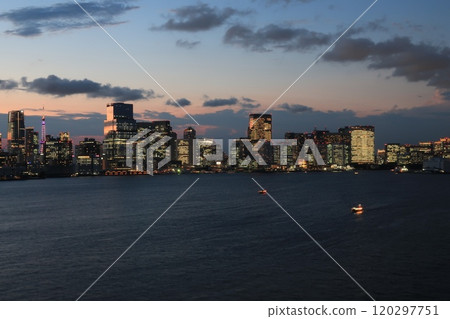 Tokyo Bay and buildings seen from Rainbow Bridge - Evening and night view Tokyo Bay and buildings seen from Rainbow Bridge - Evening and night view 120297751