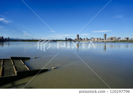 大稻埕碼頭/大穗河（台灣台北市大同區） 120297796