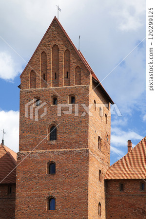 Tower of the Trakai Castle near Vilnius Tower of the Trakai Castle near Vilnius 120299125