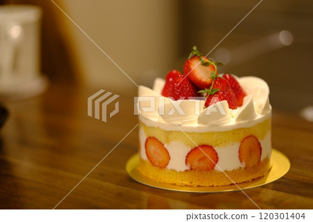 Ingredients for a whole shortcake Ingredients for a whole shortcake 120301404