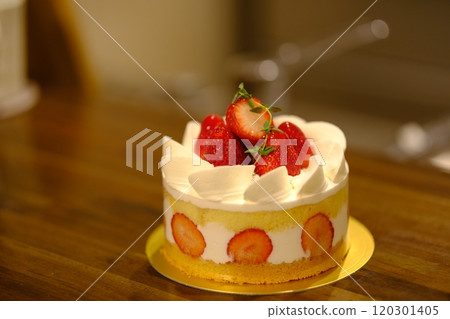 Ingredients for a whole shortcake Ingredients for a whole shortcake 120301405