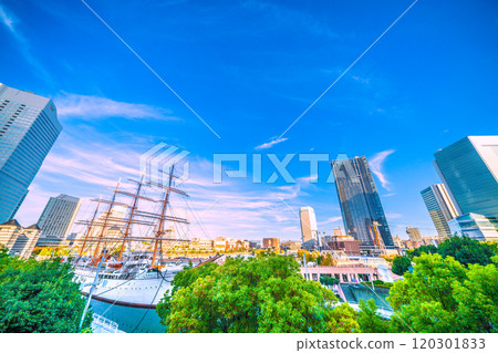 Yokohama cityscape in Japan, overlooking Sakuragicho Station, Nippon Maru, Minato Mirai, etc. (November 17th) Yokohama cityscape in Japan, overlooking Sakuragicho Station, Nippon Maru, Minato Mirai, etc. (November 17th) 120301833