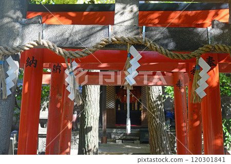 大阪府福島縣兩德院境內的白須稻荷大名神3 120301841