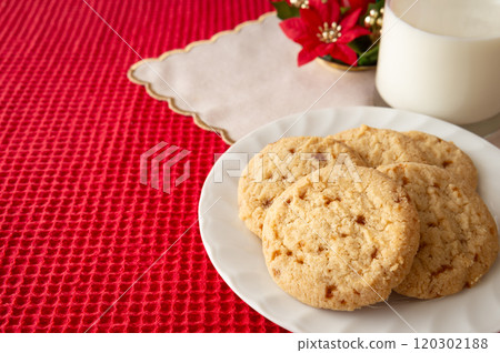 Thank Santa with cookies and milk, Treat Santa Claus, Christmas Thank Santa with cookies and milk, Treat Santa Claus, Christmas 120302188