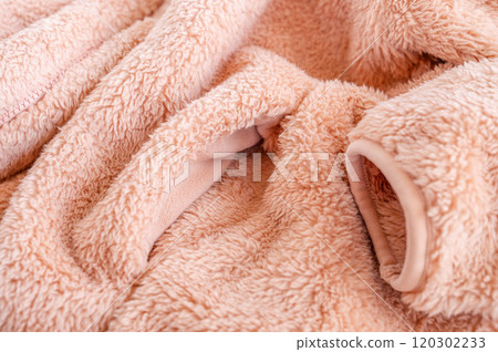 Fleece jacket pockets and cuffs 120302233