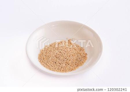 Poppy seed 120302241