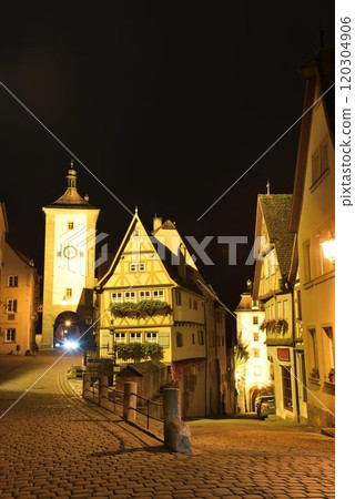 羅騰堡中世紀世界夜景,嚮往的仙境 羅騰堡中世紀世界夜景,嚮往的仙境 120304906
