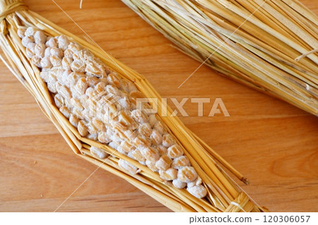 用稻草包裹的美味優質納豆。水戶的紀念品。 120306057