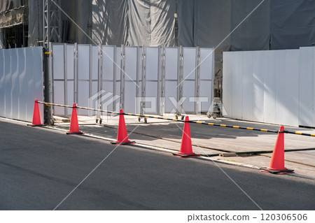 腳輪門可防止未經授權進入建築工地 腳輪門可防止未經授權進入建築工地 120306506