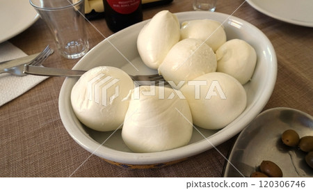 A tray full of fresh mozzarella just served A tray full of fresh mozzarella just served 120306746