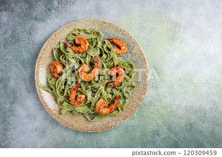 tagliatelle with spinach, in cream sauce, with shrimp, homemade, no people, tagliatelle with spinach, in cream sauce, with shrimp, homemade, no people, 120309459