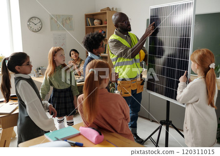 Pointing at solar panel at lesson 120311015
