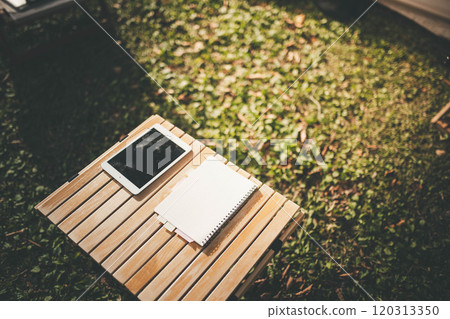 Outdoors notebook and tablet Outdoors notebook and tablet 120313350