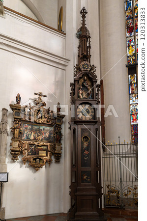 Indoor view of Frauenkirche church in Munich, Germany. Indoor view of Frauenkirche church in Munich, Germany. 120313833